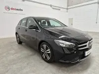 Usado Mercedes B200 150 CV (110 kW) 2022 Negro Utilitario