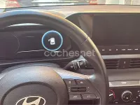 Usado Hyundai i20 100 CV (73 kW) 2024 Verde Utilitario