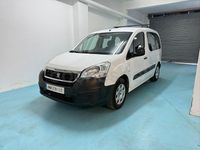 Usado Peugeot Partner Tepee Active 100 CV (73 kW) 2015 Blanco Monovolumen