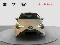 Usado Toyota Aygo X-play 72 CV (52 kW) 2019 Blanco Utilitario