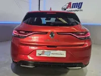 Usado Renault Mégane Zen 139 CV (102 kW) 2021 Rojo Utilitario
