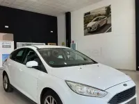 Usado Ford Focus Trend 120 CV (88 kW) 2016 Blanco Berlina