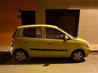 Usado Kia Picanto LX 61 CV (44 kW) 2007 Verde Utilitario