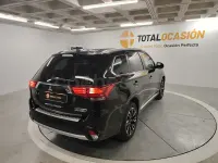 Usado Mitsubishi Outlander P-HEV 203 CV (149 kW) 2017 Negro SUV