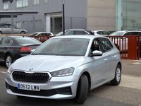 Usado Skoda Fabia Active 80 CV (58 kW) 2022 Gris / plata Utilitario