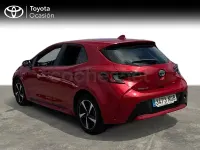 Usado Toyota Corolla Active 140 CV (102 kW) 2025 Rojo Berlina