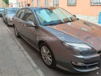 Usado Renault Laguna III Dynamique 130 CV (95 kW) 2012 Gris / plata Berlina