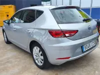 Usado Seat Leon Style 115 CV (84 kW) 2019 Gris / plata Berlina