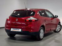 Usado Renault Mégane III Intens 115 CV (84 kW) 2015 Granate