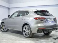 Usado Maserati Levante 430 CV (316 kW) 2022 Gris SUV