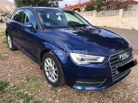 Usado Audi A3 Attraction 110 CV (80 kW) 2014 Azul Berlina