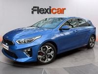 Usado Kia Ceed 120 CV (88 kW) 2019 Azul Utilitario