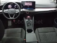 Usado VW Golf VIII 115 CV (84 kW) 2025 Gris / plata Berlina