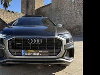 Usado Audi Q8 S-line plus 286 CV (210 kW) 2022 Gris SUV