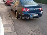 Usado VW Passat Highline 170 CV (125 kW) 2007 Azul Berlina