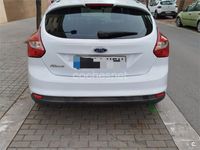 Usado Ford Focus Trend 125 CV (91 kW) 2012 Blanco Berlina