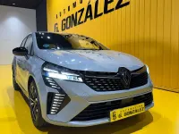 Usado Renault Clio V Techno 90 CV (66 kW) 2025 Gris / plata Berlina
