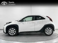 Usado Toyota Aygo X Play 72 CV (52 kW) 2024 Blanco SUV