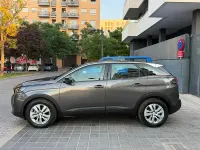 Usado Peugeot 3008 Active 130 CV (95 kW) 2022 Gris / plata SUV