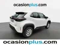 Usado Toyota Yaris Cross Business Edition 116 CV (85 kW) 2024 Blanco SUV