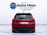 Usado Peugeot 2008 Allure 110 CV (80 kW) 2018 Granate SUV