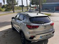 Usado MG ZS Luxury 106 CV (77 kW) 2023 Gris / plata SUV