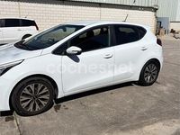 Usado Kia Ceed GT 90 HP (66 kW) 2016 Branco Sedan