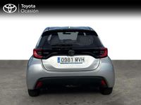 Usado Toyota Yaris Hybrid Active 116 CV (85 kW) 2024 Gris Utilitario