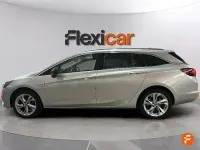 Usado Opel Astra Business 130 CV (95 kW) 2021 Gris Familiar