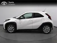 Usado Toyota Aygo X Play 72 CV (52 kW) 2025 Blanco SUV