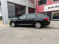 Usado Skoda Superb Ambition 150 CV (110 kW) 2022 Negro Familiar