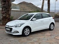 Usado Hyundai i20 84 HP (61 kW) 2017 Branco Sedan