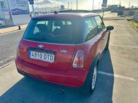 Usado Mini ONE 90 CV (66 kW) 2006 Rojo Utilitario