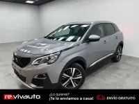 Usado Peugeot 3008 Allure 130 CV (95 kW) 2020 Gris / plata SUV