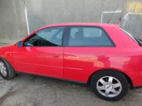 Usado Audi A3 Ambition 180 CV (132 kW) 1999 Rojo Utilitario