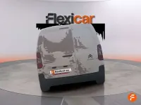 Usado Citroën Berlingo 102 CV (75 kW) 2021 Blanco Monovolumen