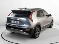 Usado Kia Niro 141 HP (103 kW) 2023 Branco SUV
