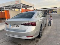 Usado Skoda Octavia Selection 150 CV (110 kW) 2025 Gris / plata Berlina