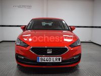 Usado Seat Leon Style 130 CV (95 kW) 2021 Rojo Berlina
