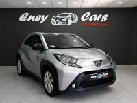 Usado Toyota Aygo X 72 CV (52 kW) 2024 Gris / plata SUV