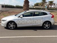 Usado Volvo V40 Kinetic 122 HP (89 kW) 2017 Cinzento Sedan