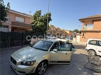 Usado Volvo S40 Momentum 136 CV (100 kW) 2005 Amarillo Berlina