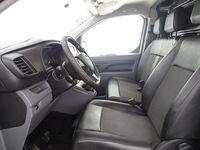 Usado Opel Vivaro S 102 CV (75 kW) 2020 Blanco Monovolumen