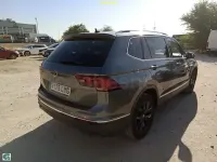 Usado VW Tiguan Allspace Life 150 CV (110 kW) 2022 Gris / plata SUV