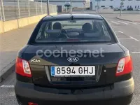 Usado Kia Rio Active 94 CV (69 kW) 2008 Negro Berlina