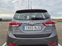 Usado Hyundai ix20 90 CV (66 kW) 2015 Gris / plata Utilitario