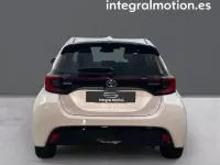 Usado Toyota Yaris Hybrid Style 115 CV (84 kW) 2022