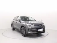 Usado VW Tiguan Life 204 CV (150 kW) 2024 Gris / plata SUV