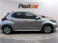 Usado Toyota Yaris Edition 125 CV (91 kW) 2022 Gris Utilitario