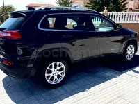 Usado Jeep Cherokee Limited 140 CV (102 kW) 2014 Negro SUV